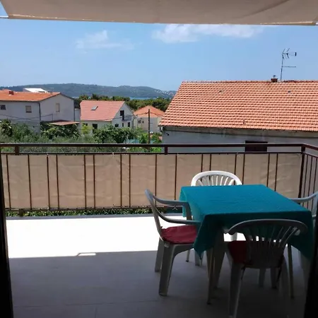 Chery * Trogir